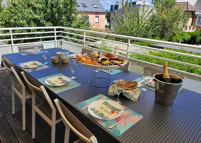 La Terrasse, Jacuzzi Et Vue Mer A 100M De La Plage