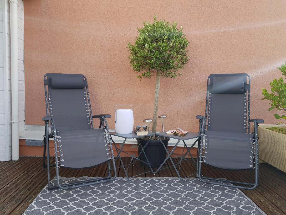 La Terrasse, Jacuzzi Et Vue A 100m De La Apartment Donville-les-Bains